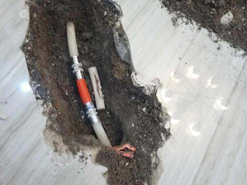 地暖漏水